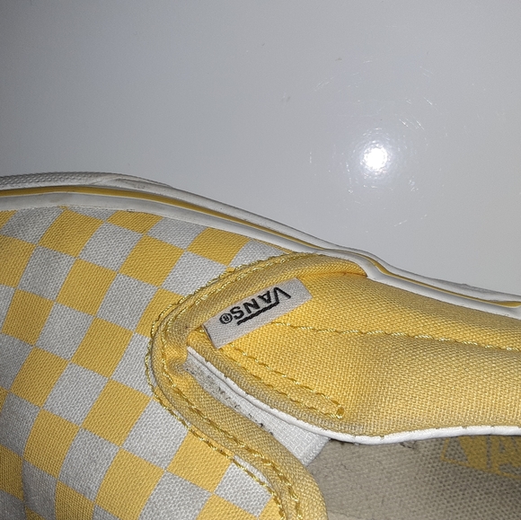 Vans - Picture 7 of 8